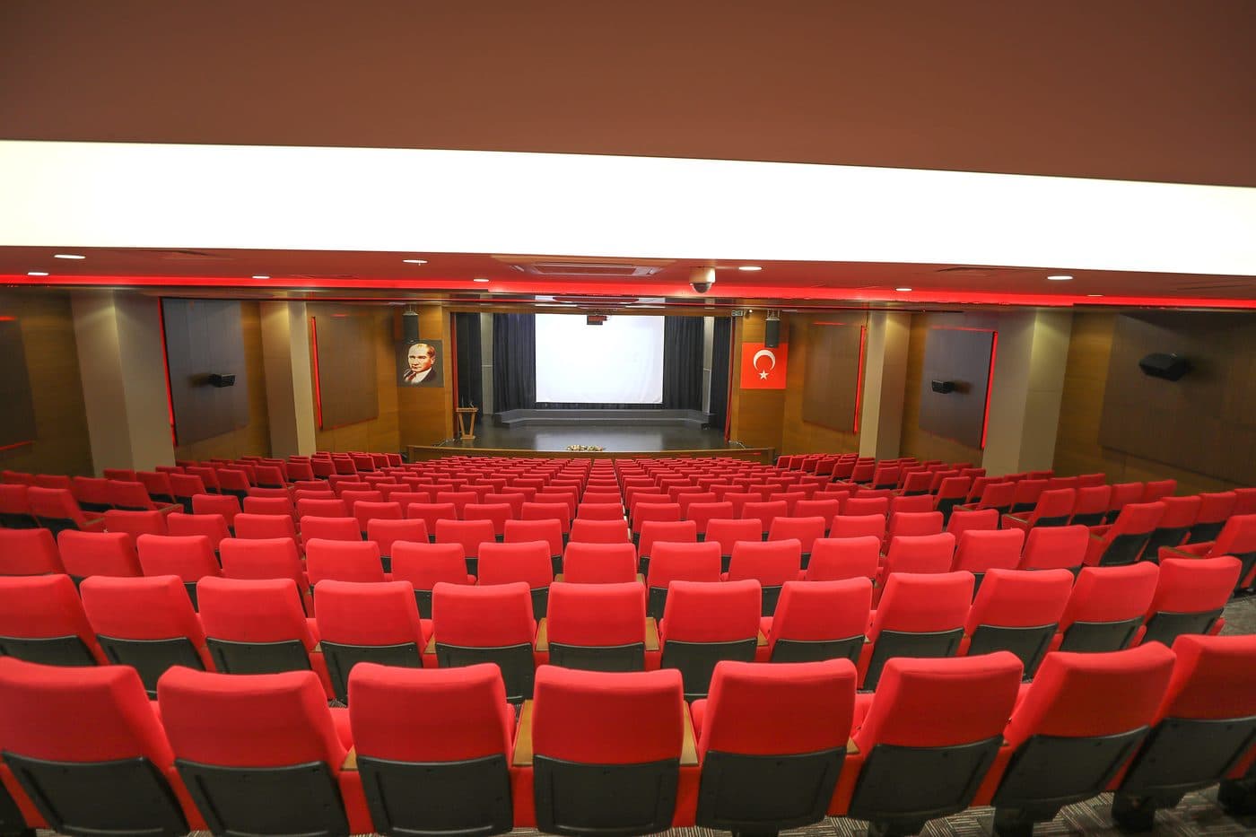 100. Yıl Konferans Salonu