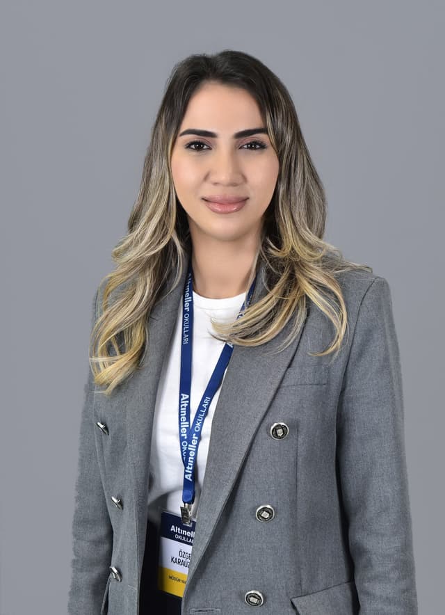Özge Karaüzüm