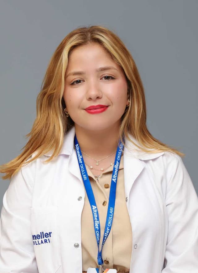 Ece Tarhan