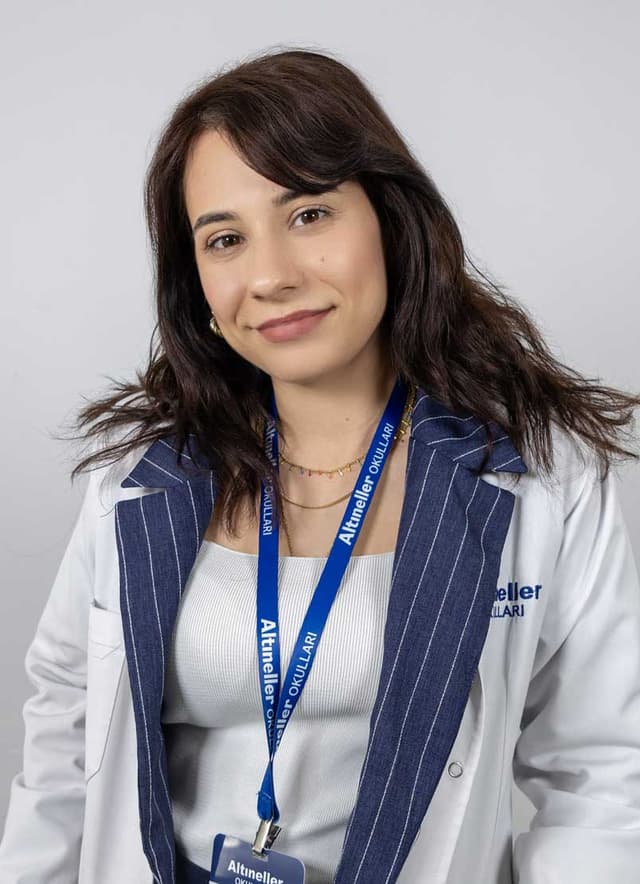 Yağmur Özge Kurt