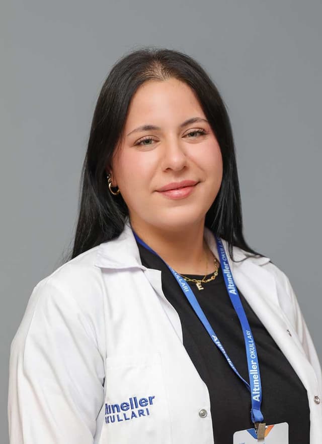İlayda Hereytanı̇